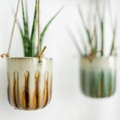 Alice Hanging Plant Pots - Set Of 3 - Caramel -HousePlants Shop Alice Hanging Plant Pots Set of 3 Caramel Lifestyle 02